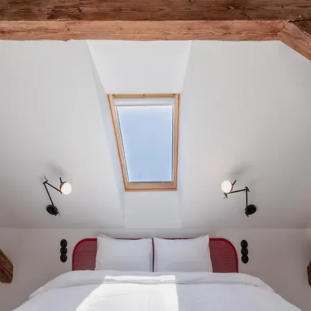 ホテル Donebe Boutique & Private Wellness 4*